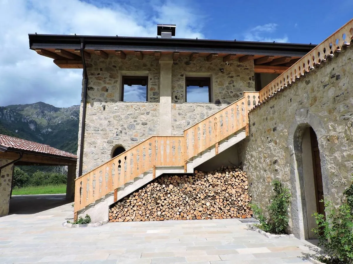 Farm stay Agriturismo Piane Ono Degno