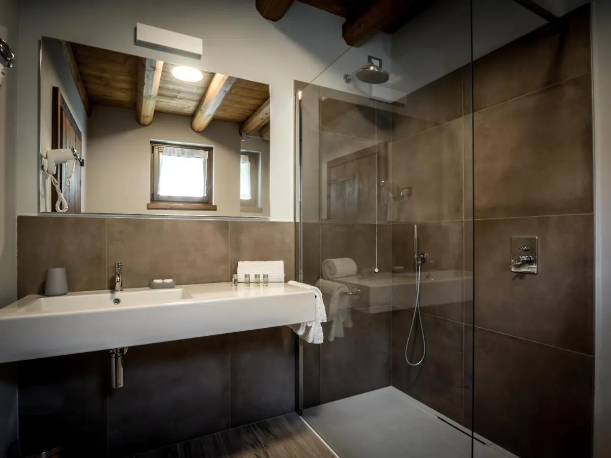 Agriturismo Piane Ono Degno 0*,  Italien