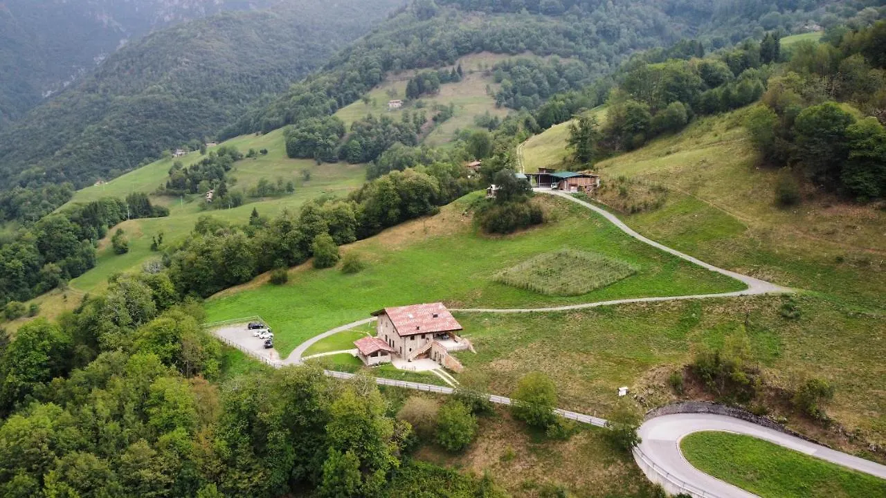 Agriturismo Piane Ono Degno Bauernhof